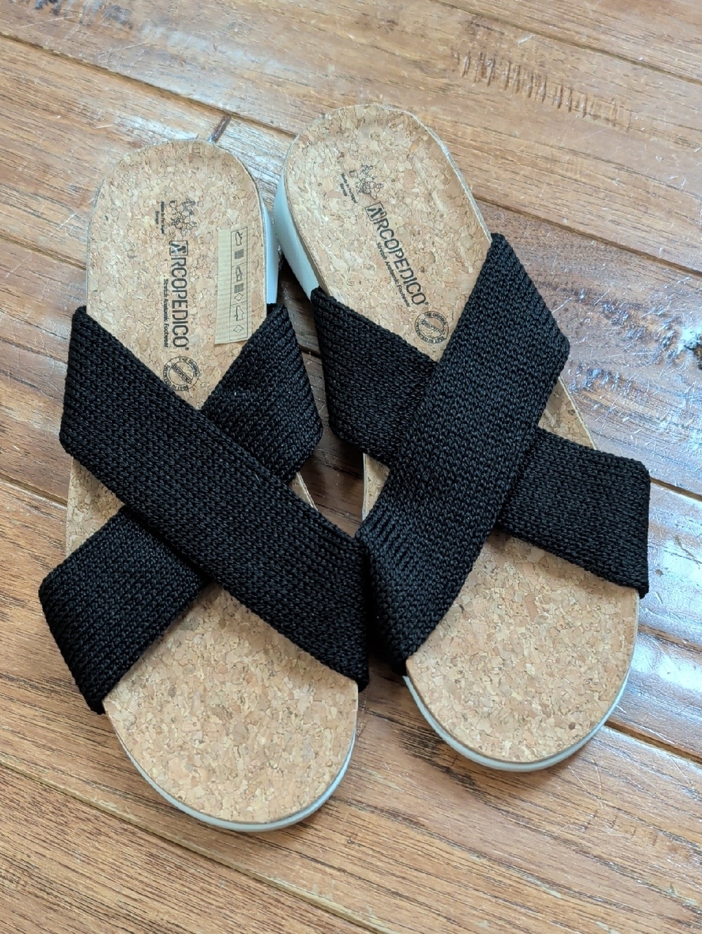 Arcopedico Pantanal Anatomic Black Cork Cross-Band Slide Sandals